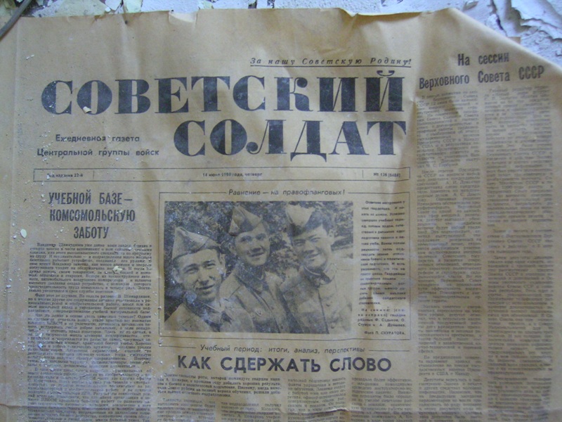 Noviny Sovjetskij soldat.jpg
